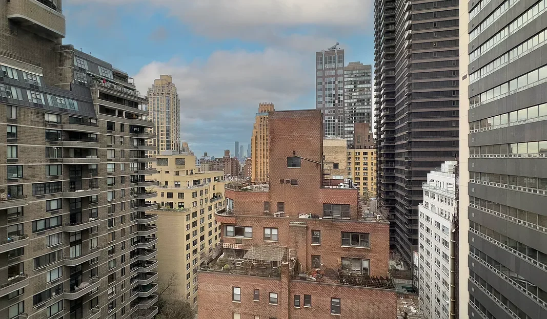 301 East 48th Street #16J, photo 2