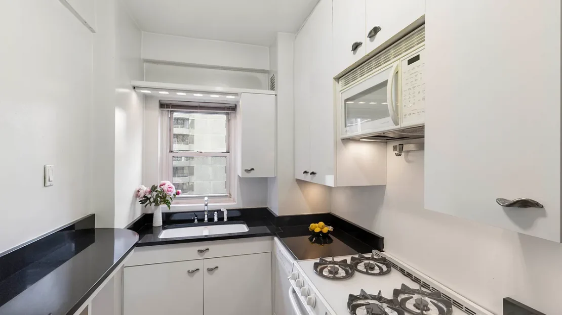301 East 48th Street #16J, photo 4