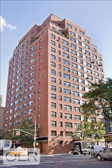 201 East 25th Street, 18B, photo 2